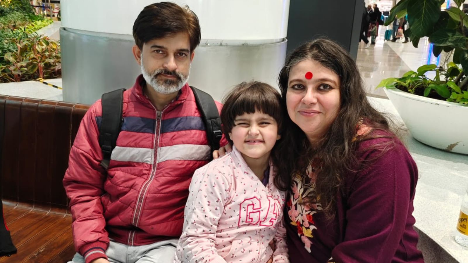 Sriyassi With her Mother and Father